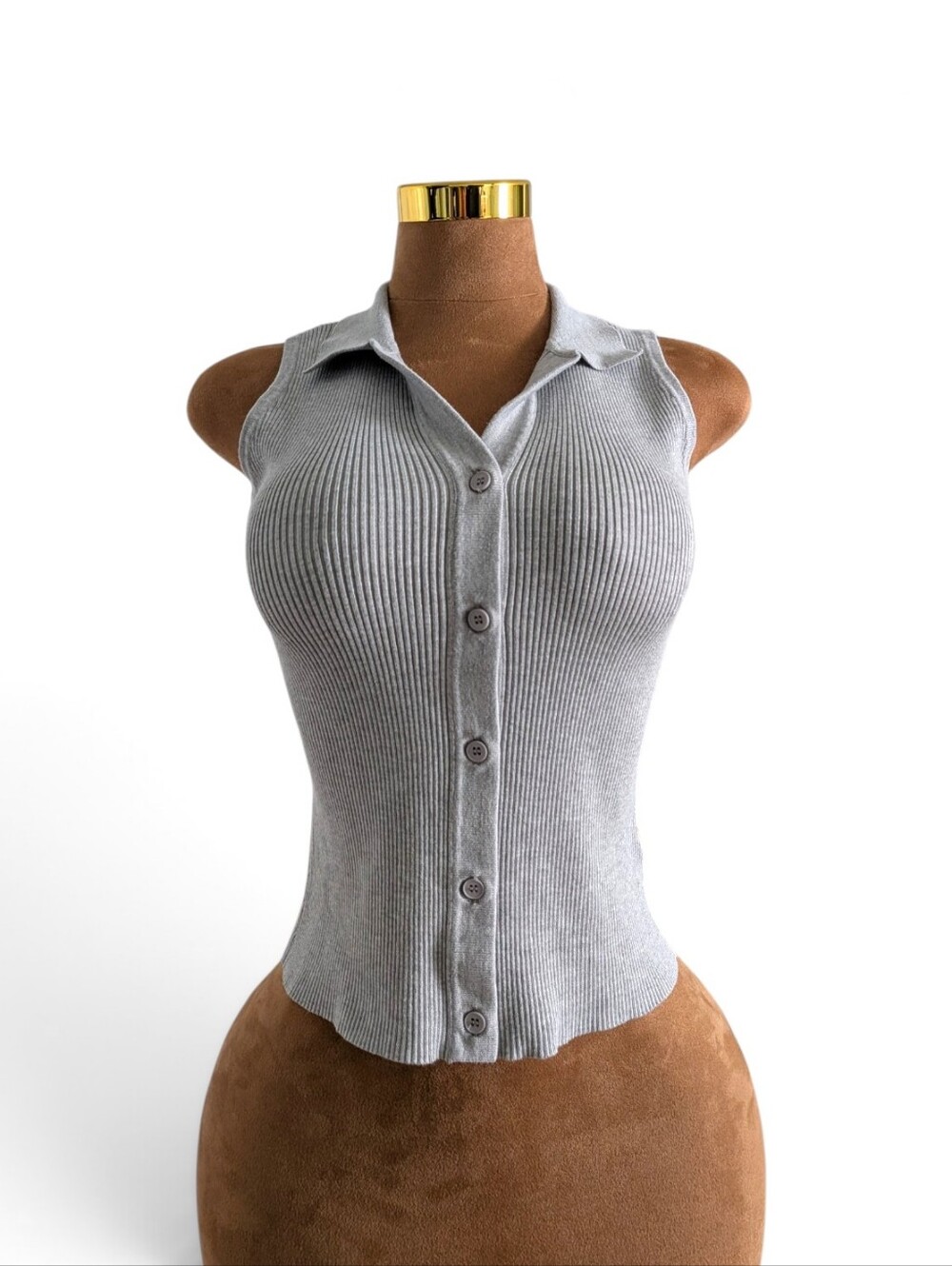 Halston Gray Ribbed Sleeveless Button-Down Tank Top